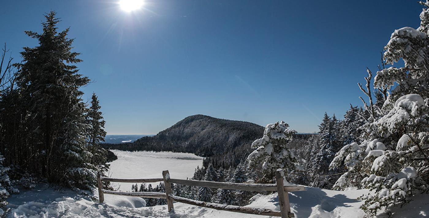                             La station de ski classique se fait intime