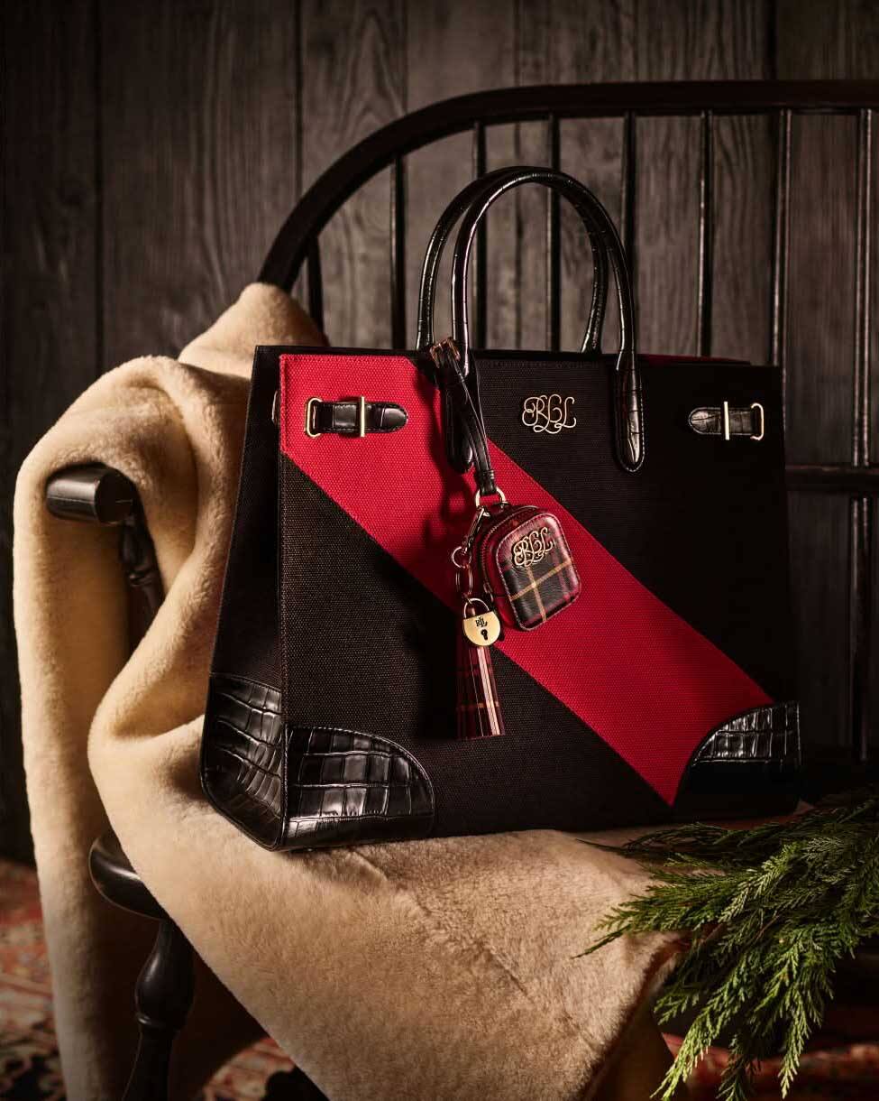 Mini pochette zippée en cuir nappa